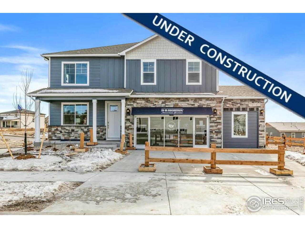 407 Sunset Ct - Photo 1