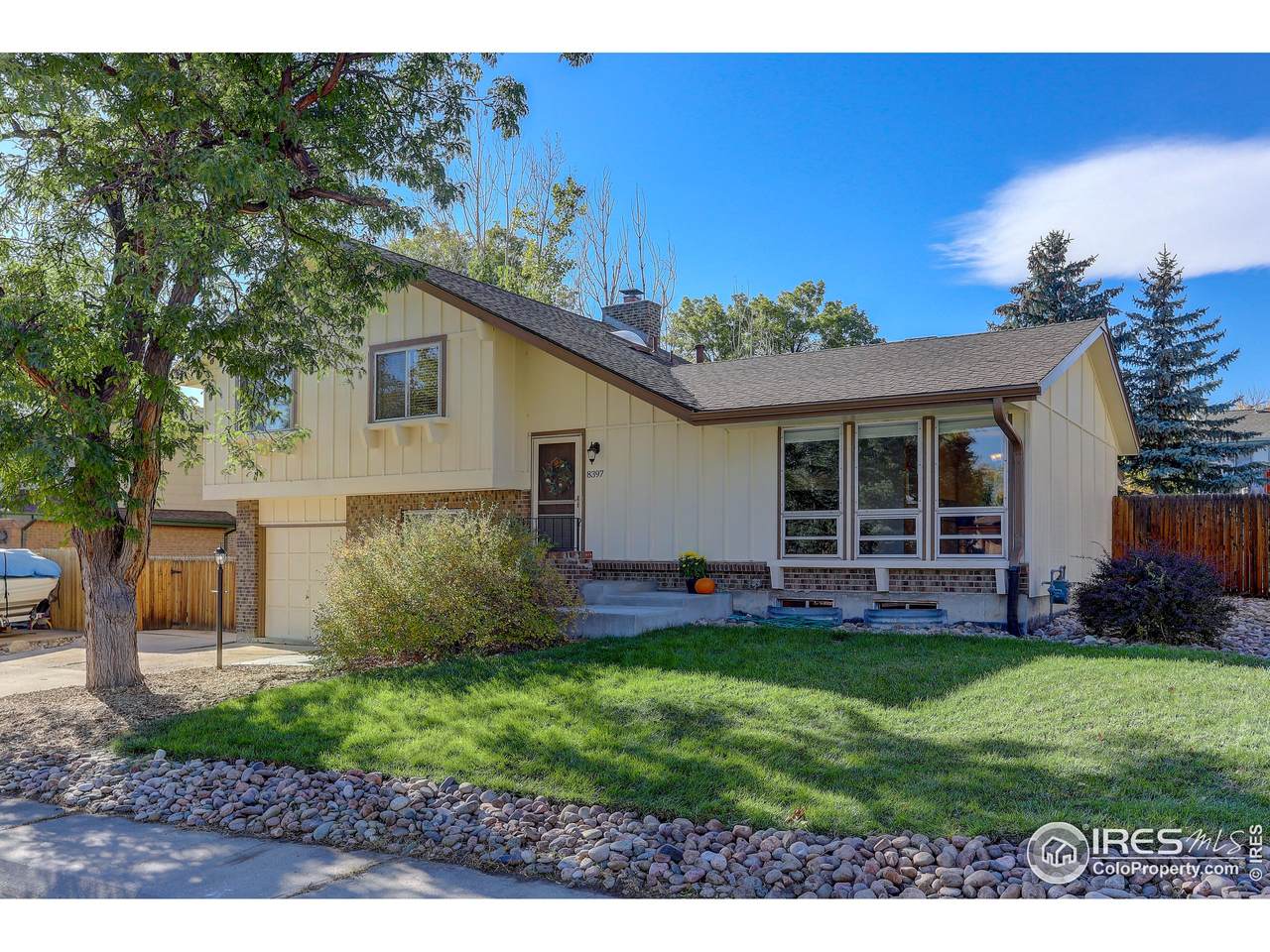 8397 Yarrow Ct - Photo 1