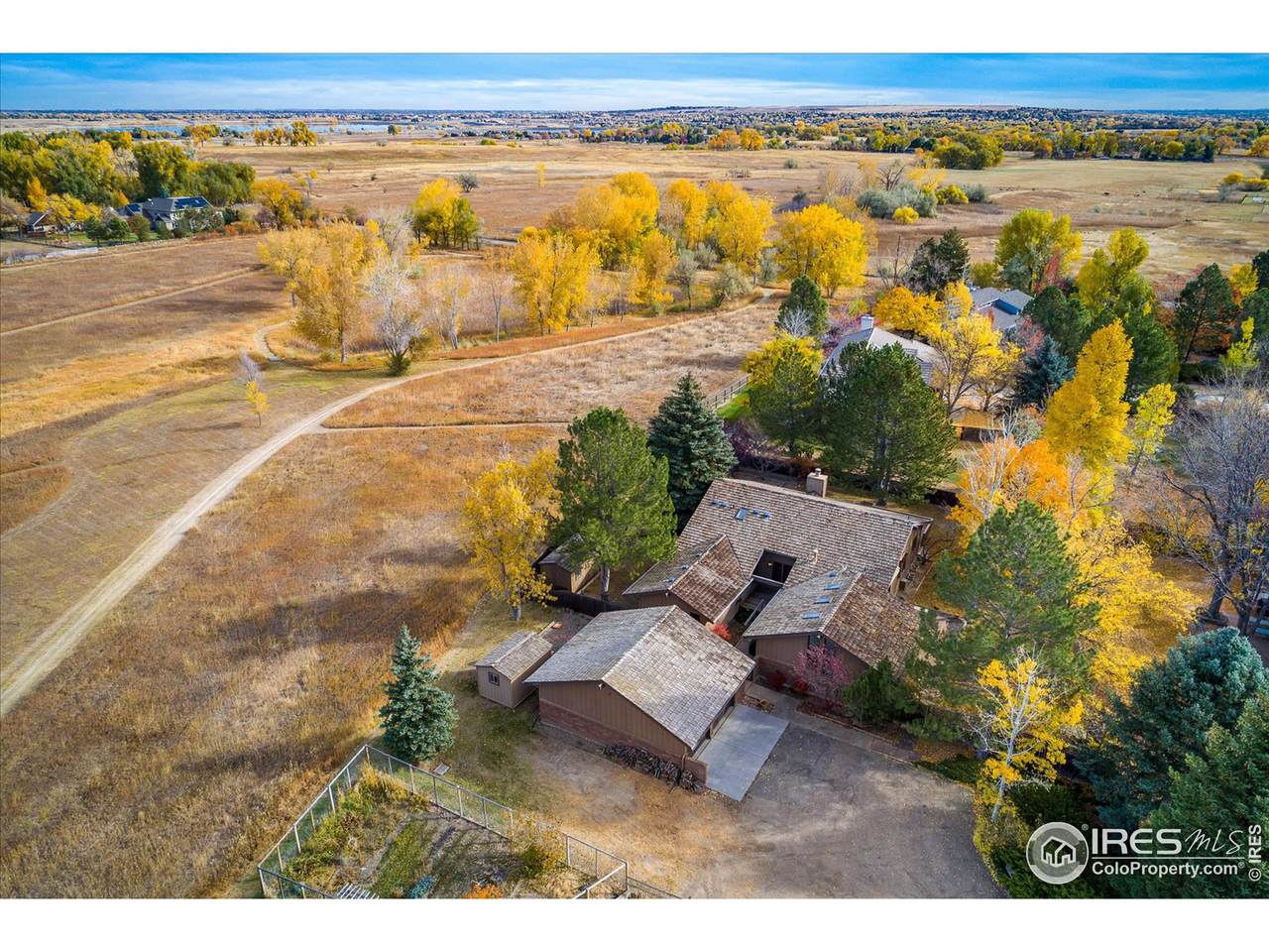 4619 Apple Way - Photo 1