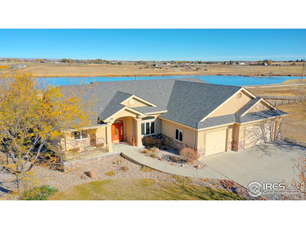 418 Grayhawk Rd - Photo 1