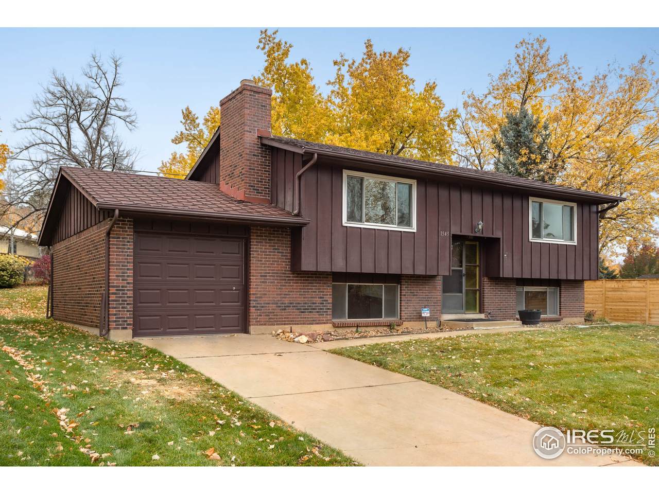 1545 Ithaca Dr - Photo 1