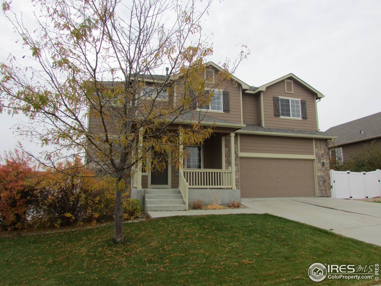 3372 Bayberry Ln - Photo 1