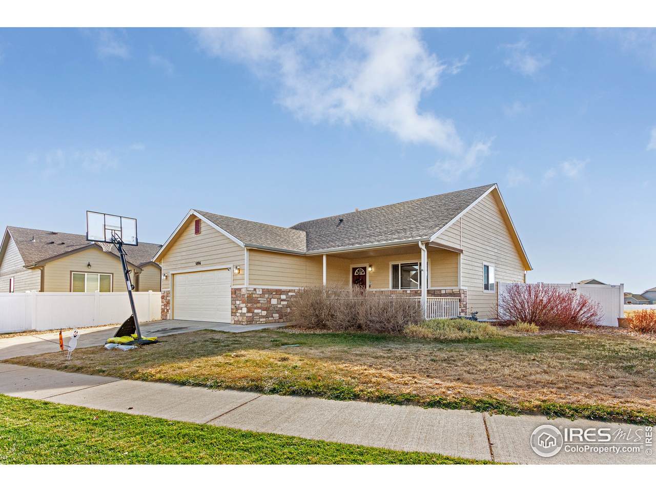 5806 Chardonnay St - Photo 1