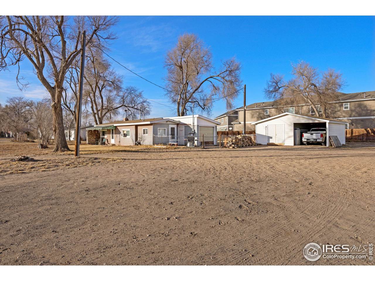 1825 42nd St - Photo 1