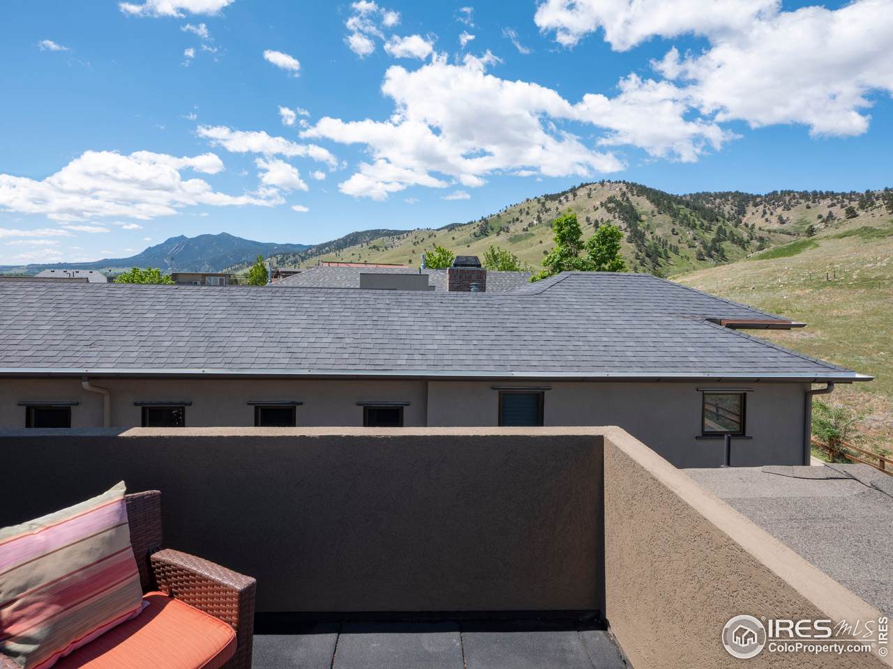 5070 2nd St - Photo 1