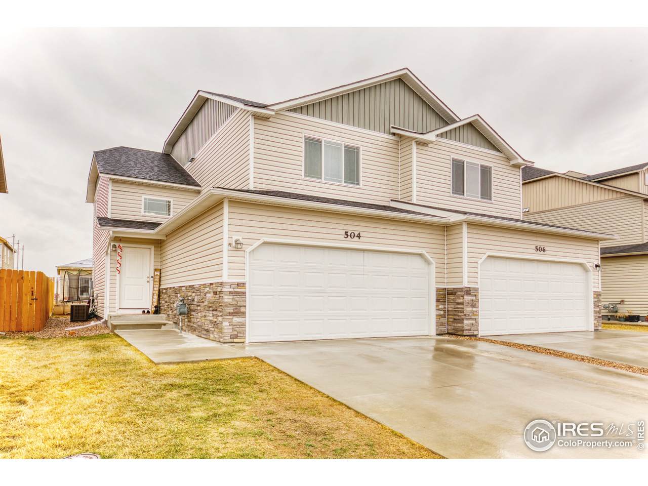 504 Foxtail Pl - Photo 1