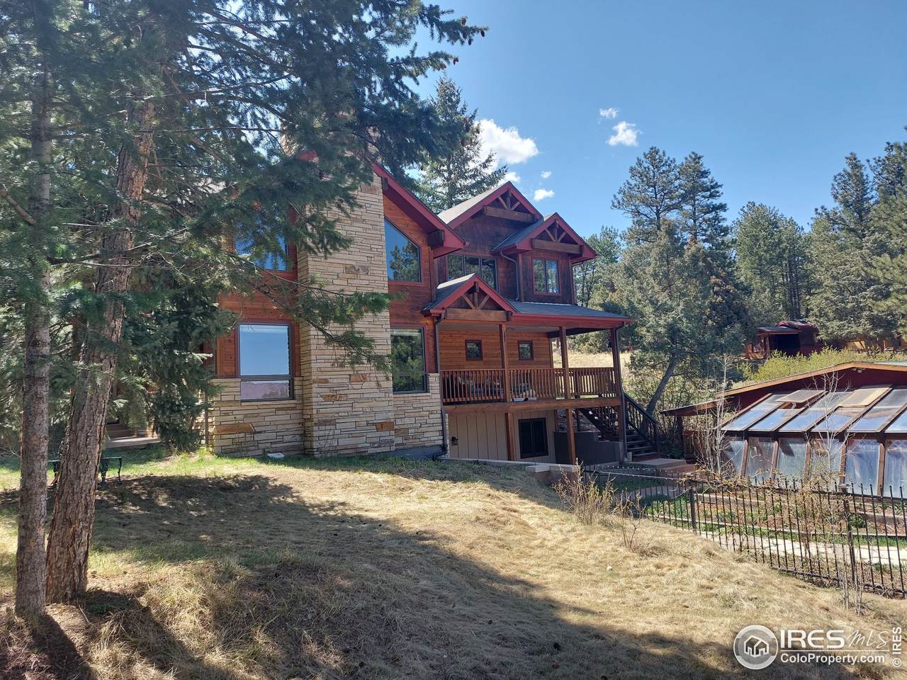 921 Eagle Dr - Photo 1
