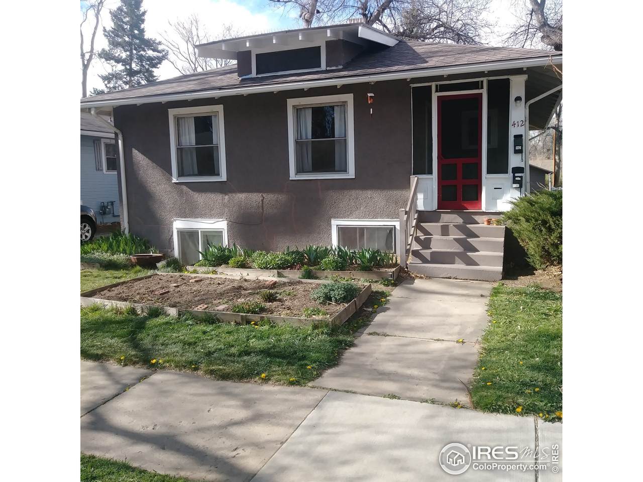 412 Elizabeth St - Photo 1