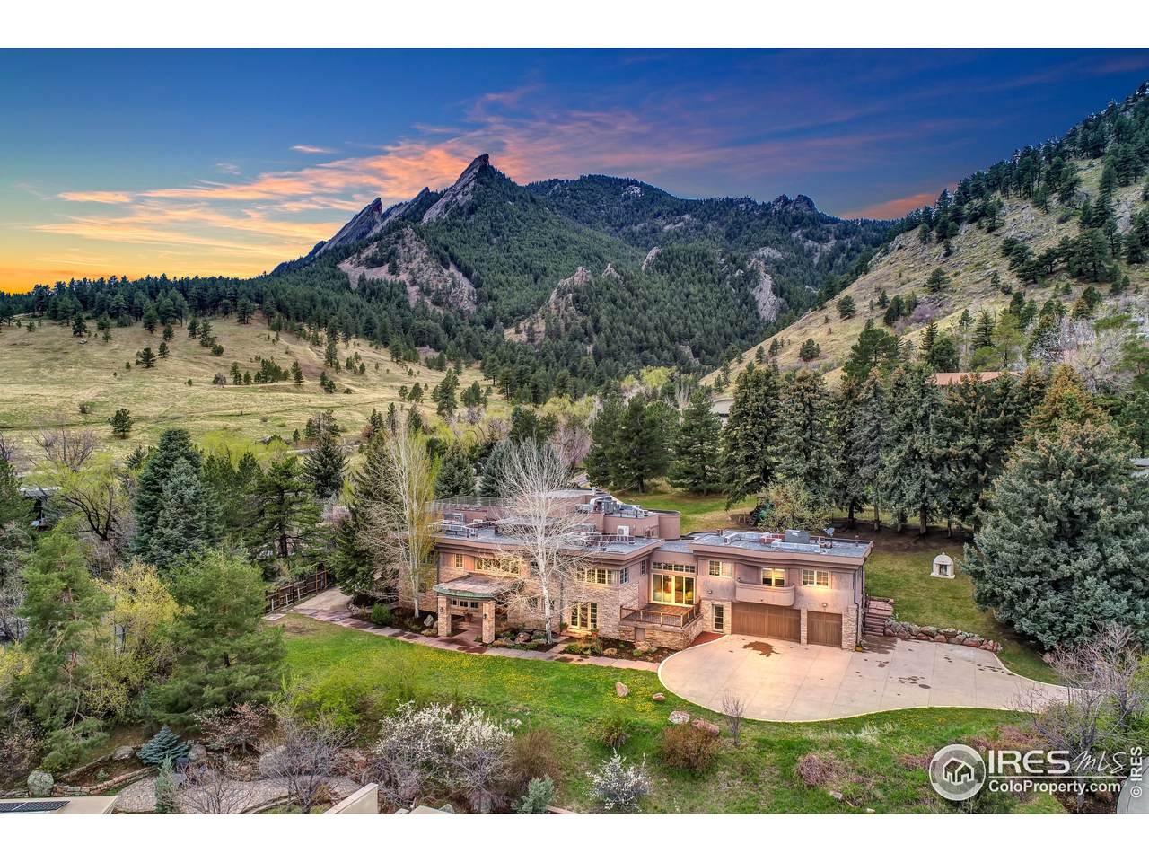 770 Circle Dr - Photo 1