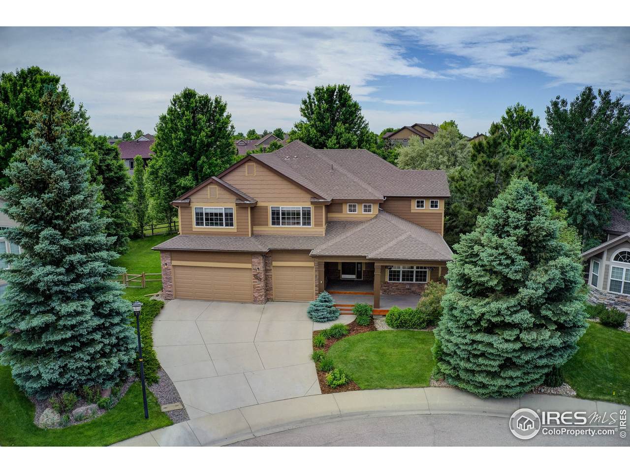 8134 Islander Ct - Photo 1
