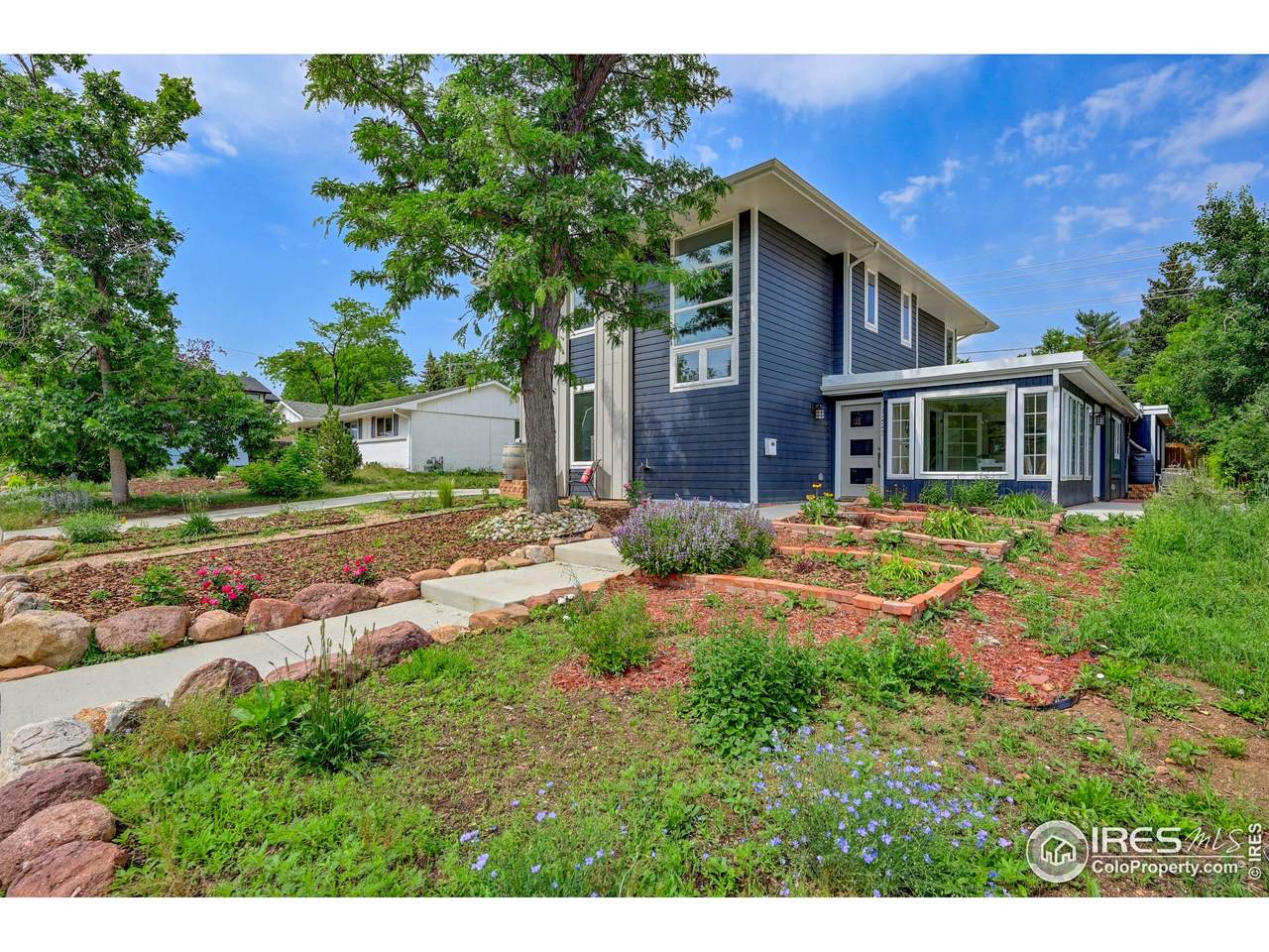 1225 Hartford Dr - Photo 1
