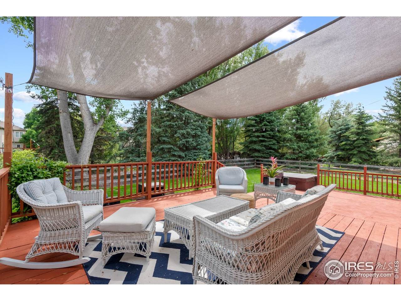 7330 Meadow Ln - Photo 1