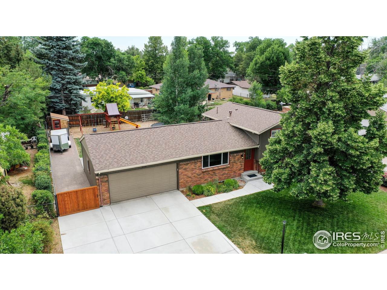 3210 Logan Ave - Photo 1