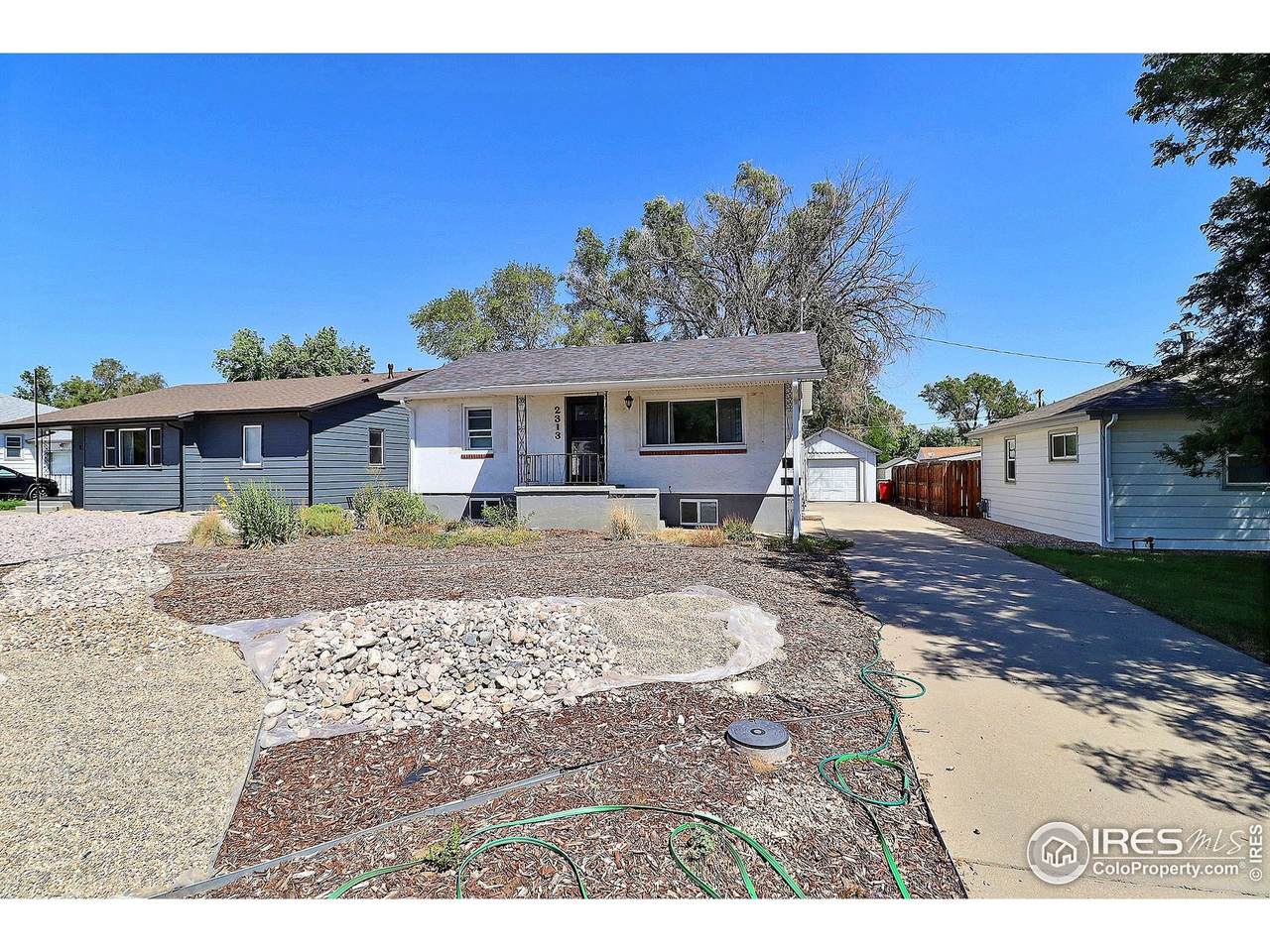 2313 8th St - Photo 1