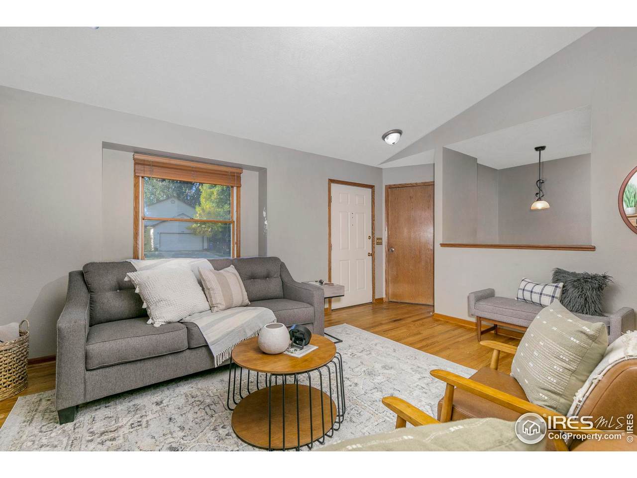 1702 Dora St - Photo 1