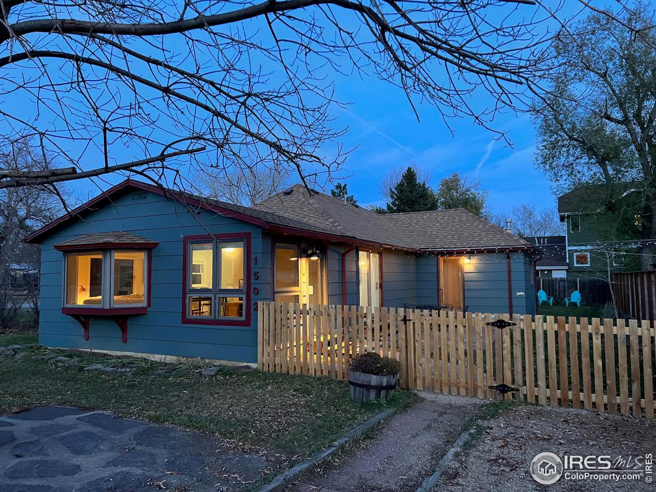 1502 Sumac Ave - Photo 1