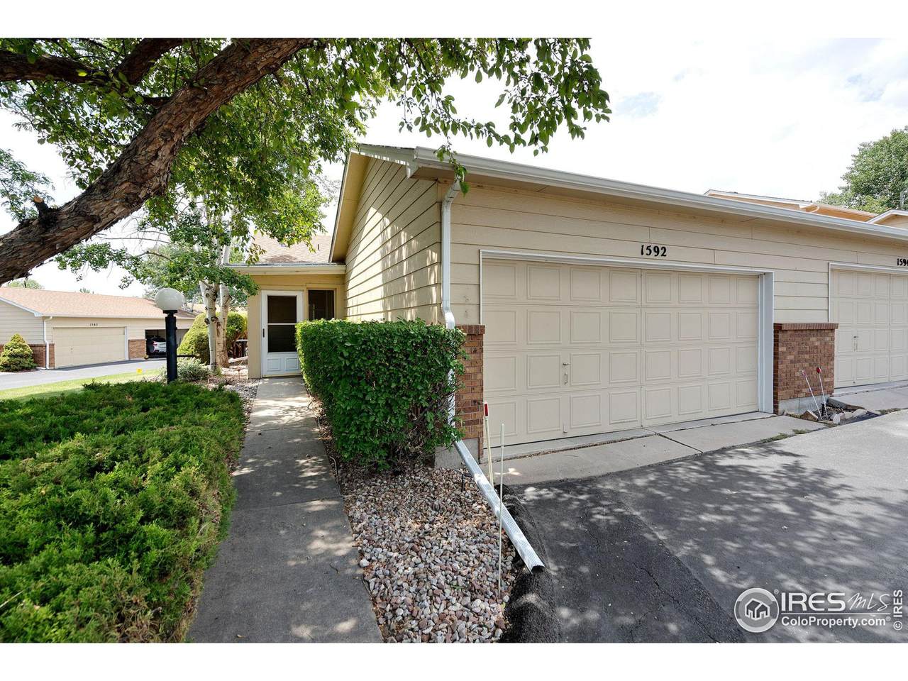 1592 29th St - Photo 1