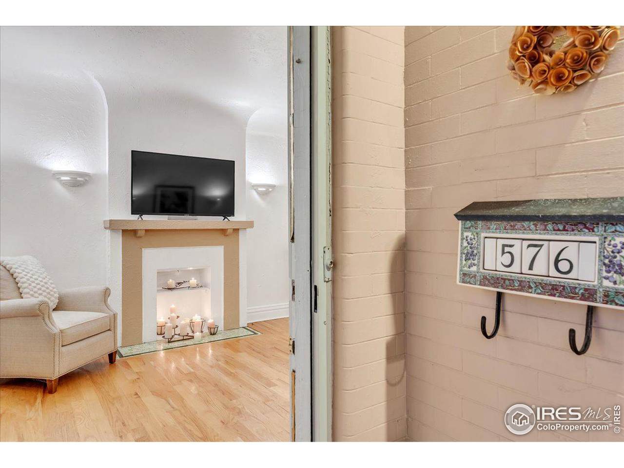 576 Lafayette St - Photo 1