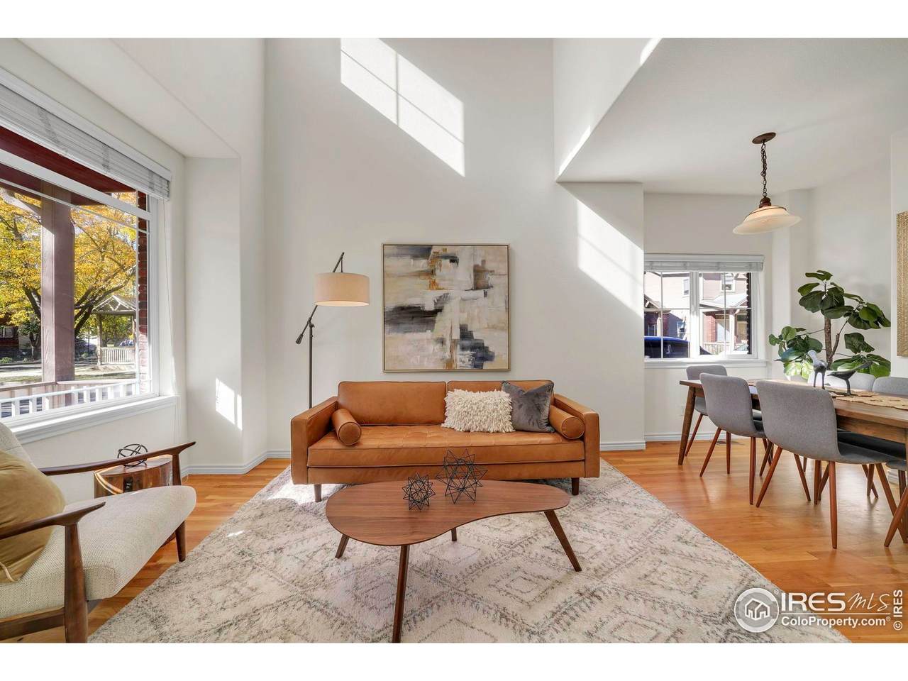 818 Terry St - Photo 1