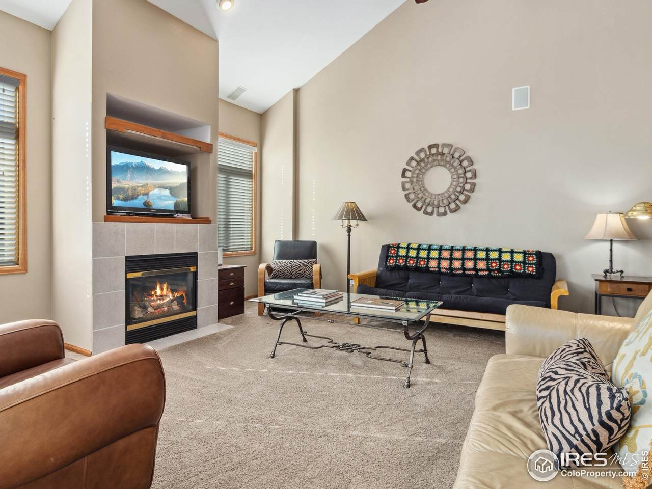 300 Far View Dr - Photo 1