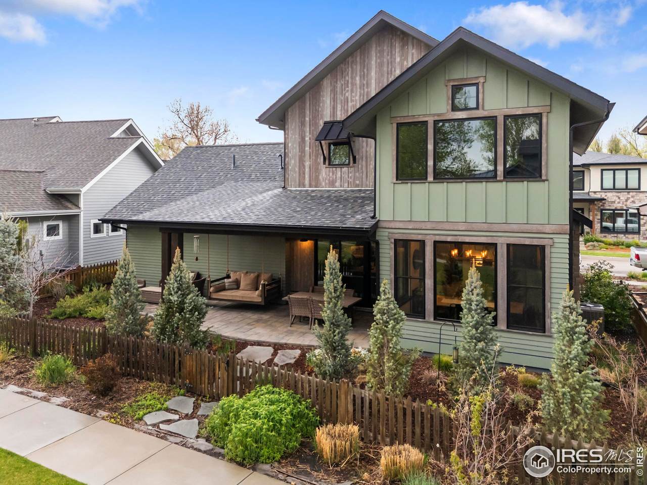 745 Harts Gardens Ln - Photo 1
