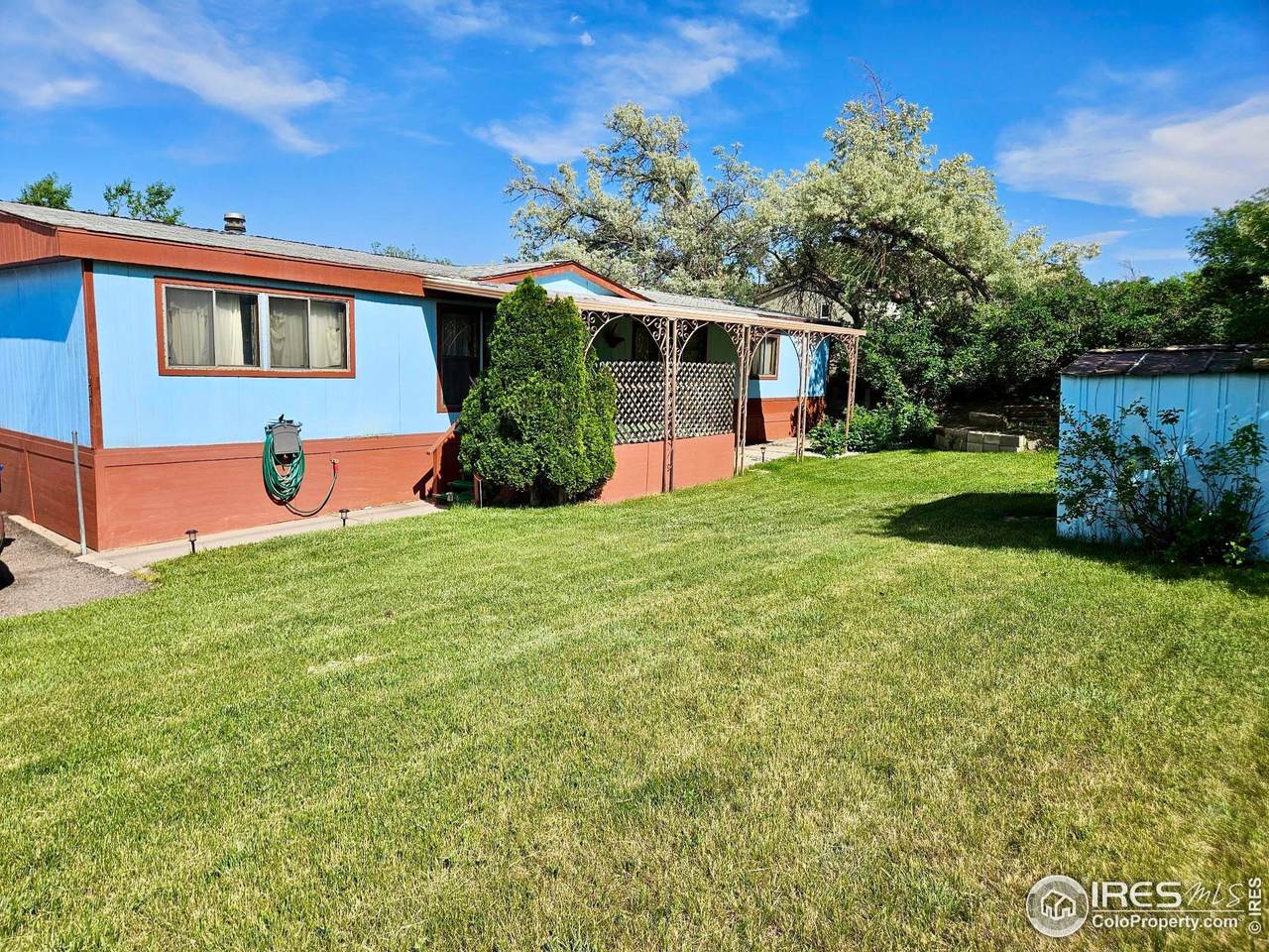 2551 92nd Ave - Photo 1