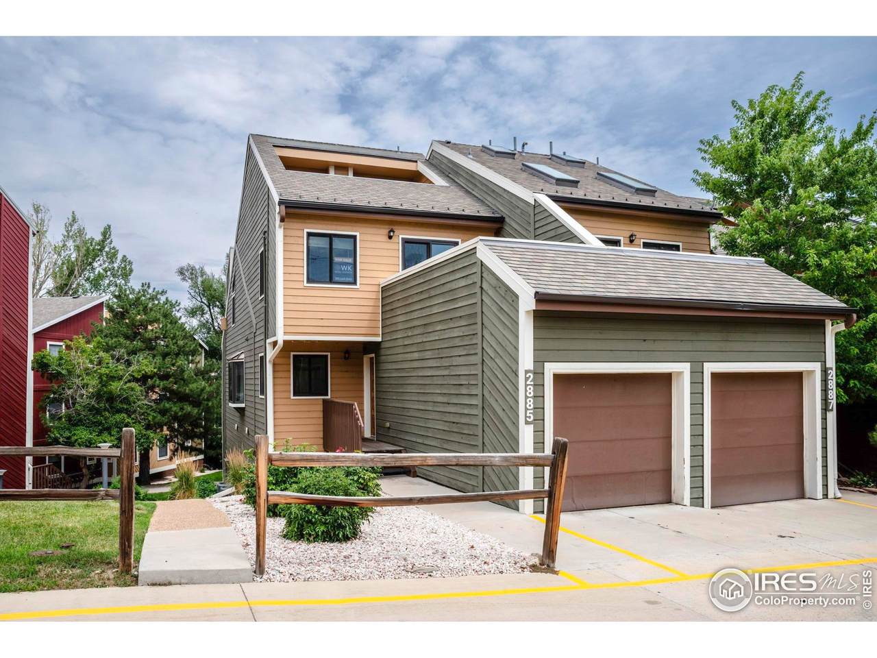 2885 Springdale Ln - Photo 1