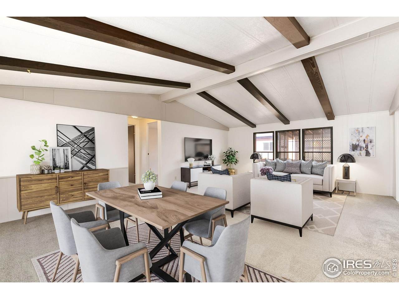 1601 College Ave - Photo 1