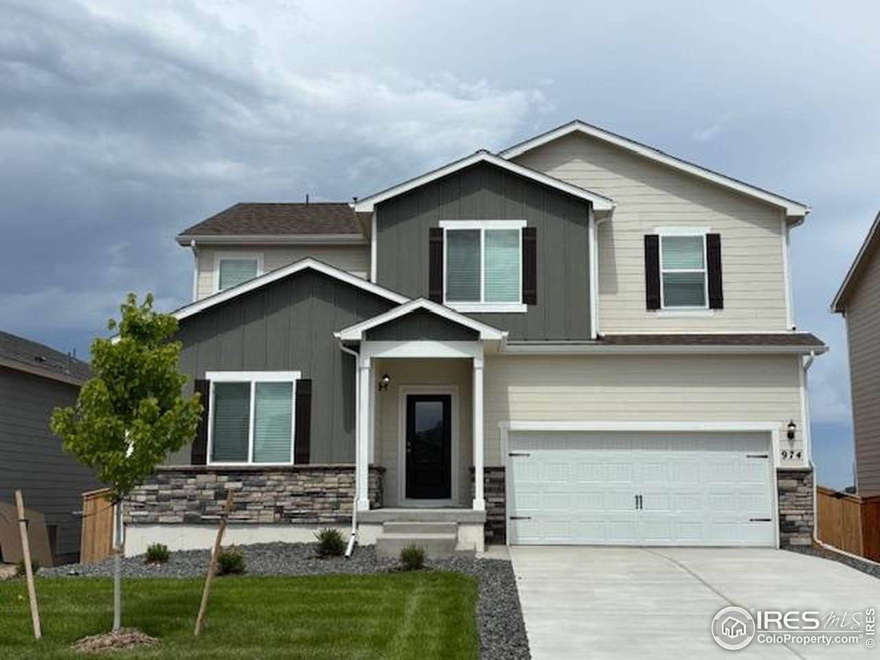 974 Cascade Falls St - Photo 1