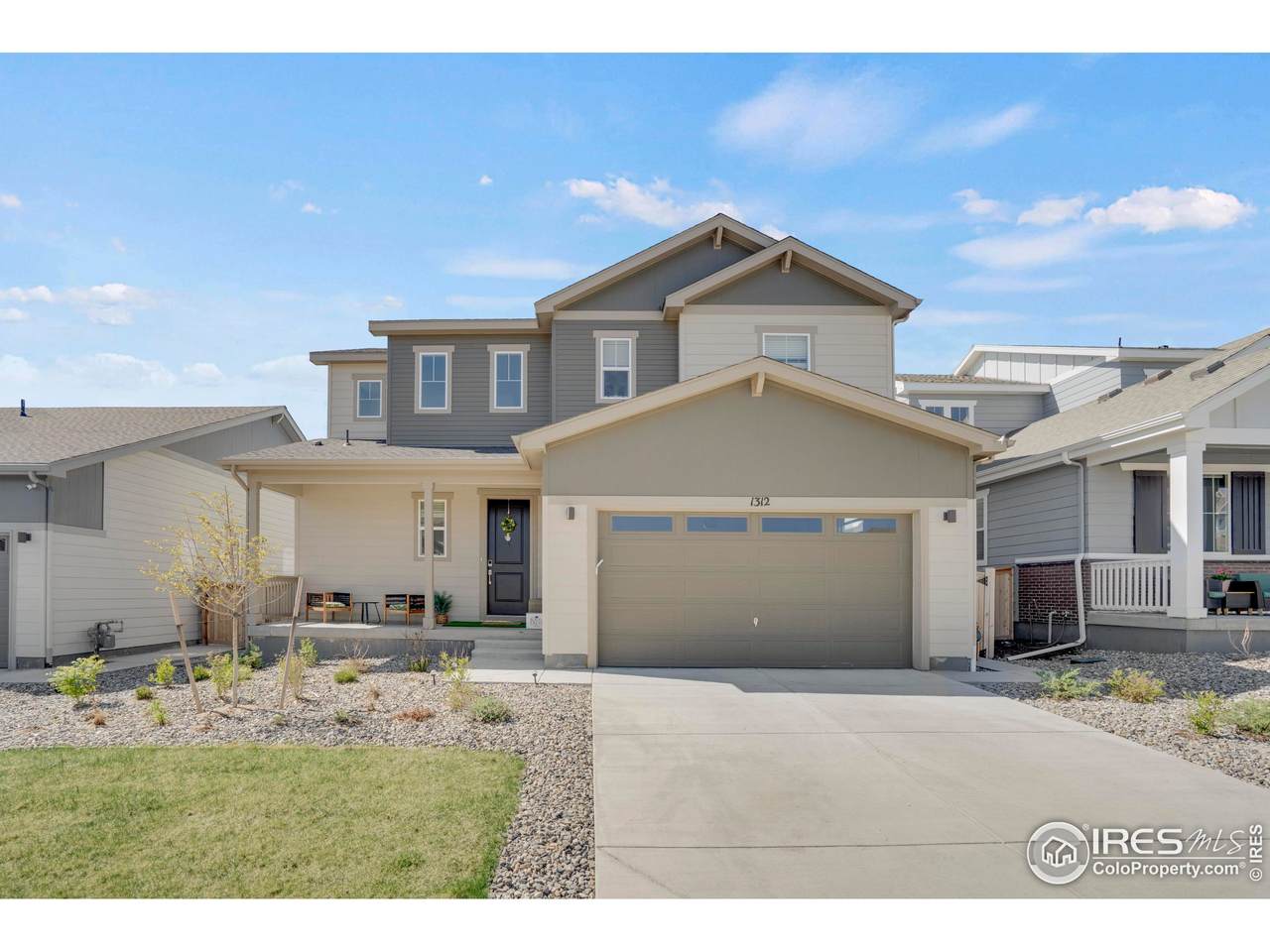 1312 Loraine Cir - Photo 1