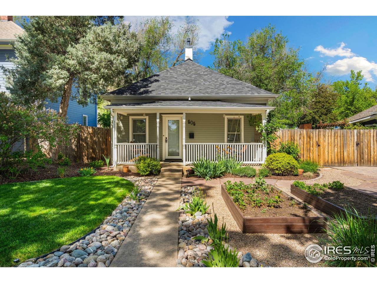 505 Smith St - Photo 1