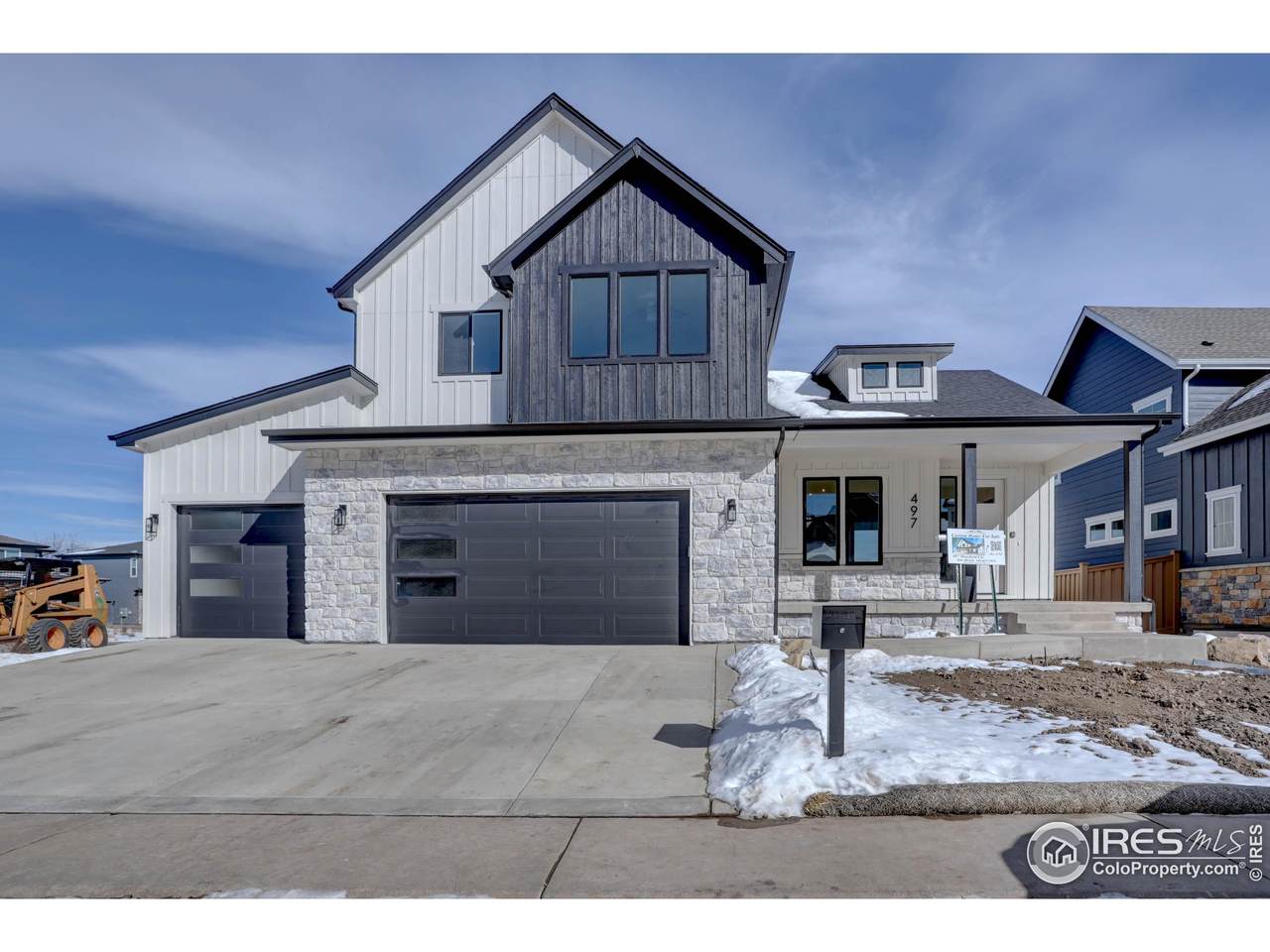 497 Muirfield Cir - Photo 1