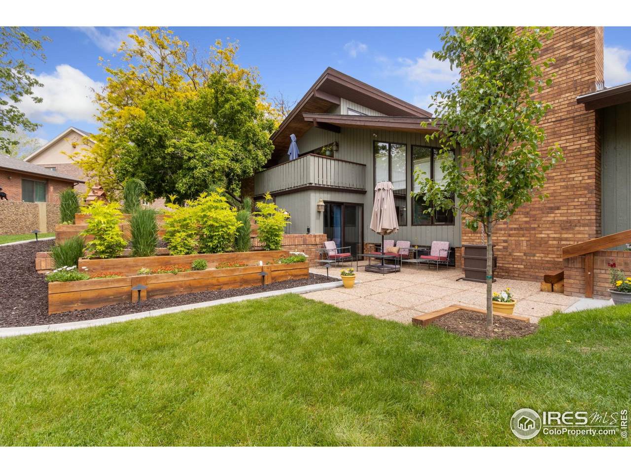 4456 Pioneer Dr - Photo 1