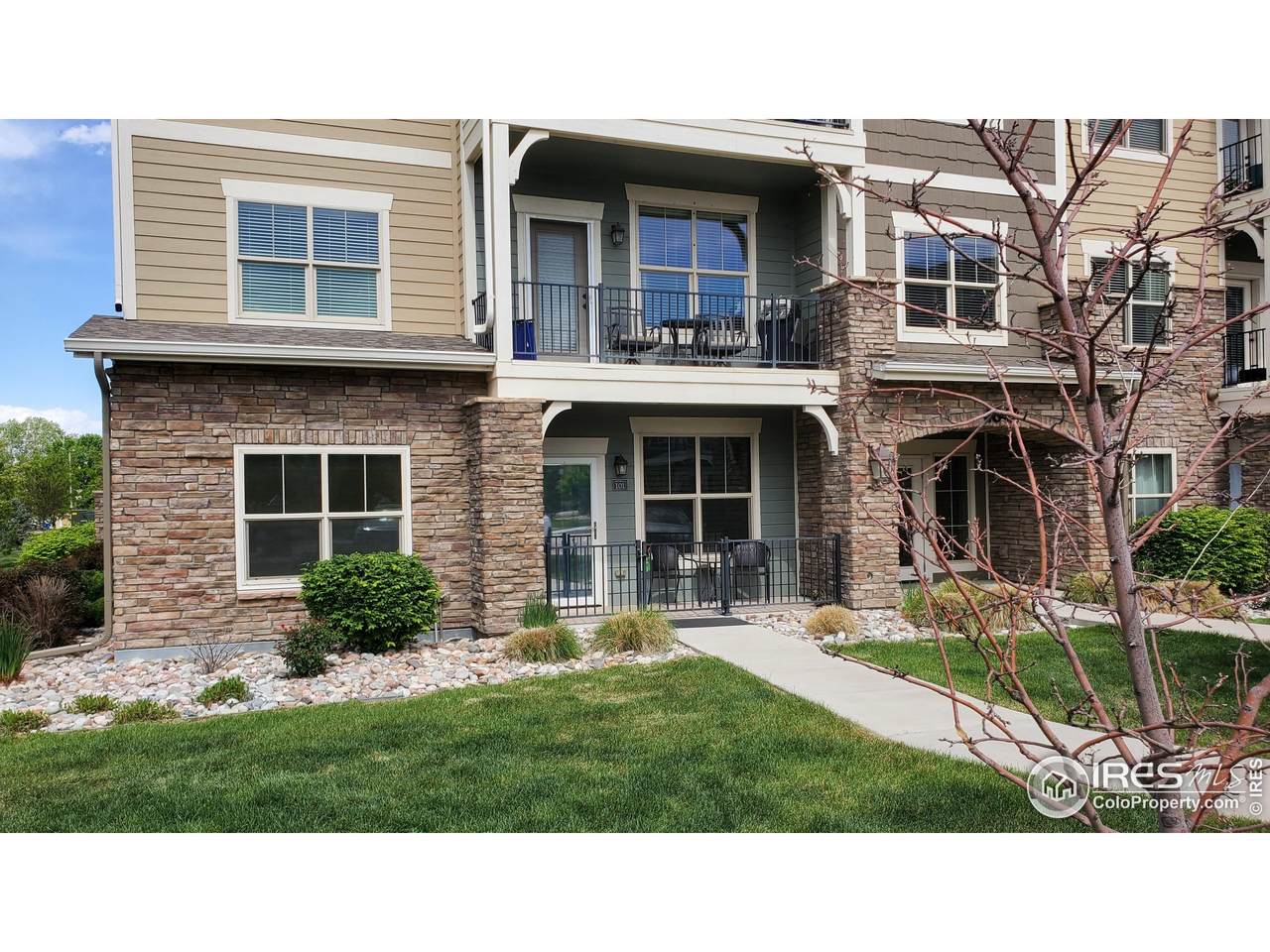 4642 Hahns Peak Dr - Photo 1