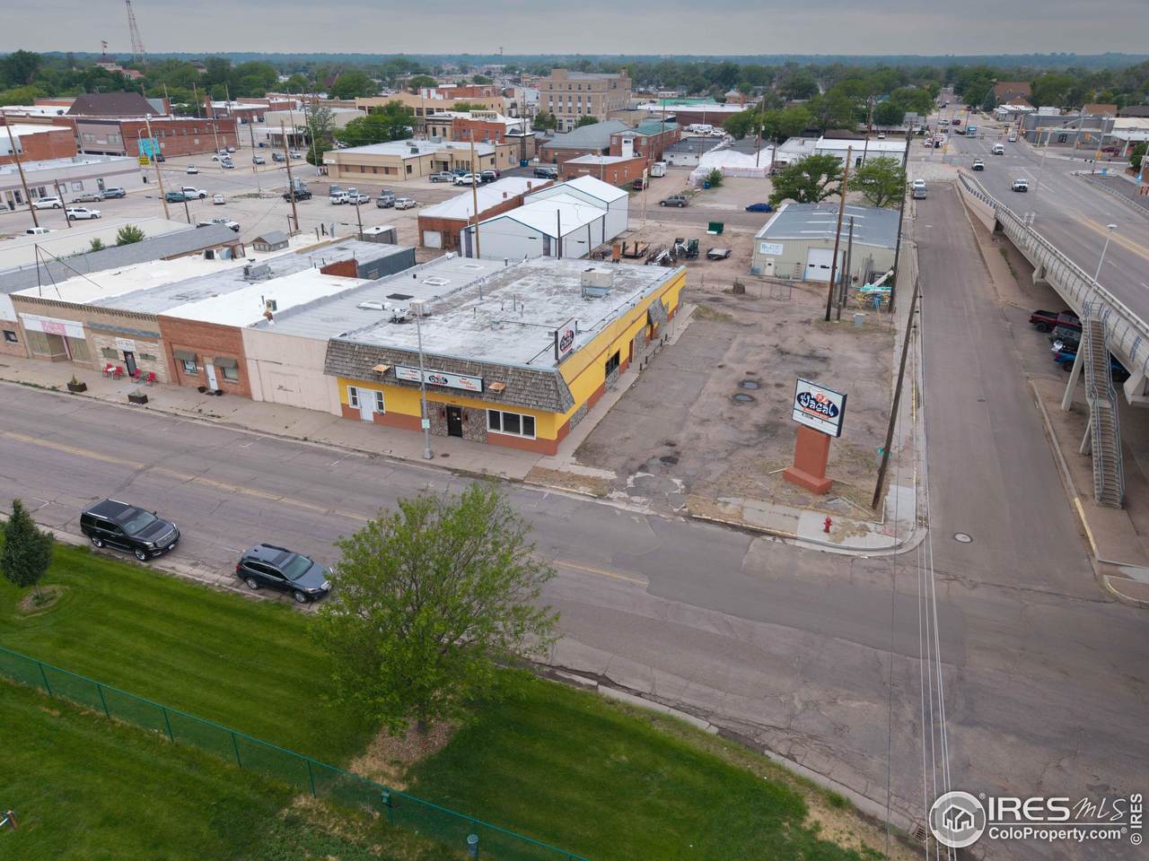 229 Front St - Photo 1