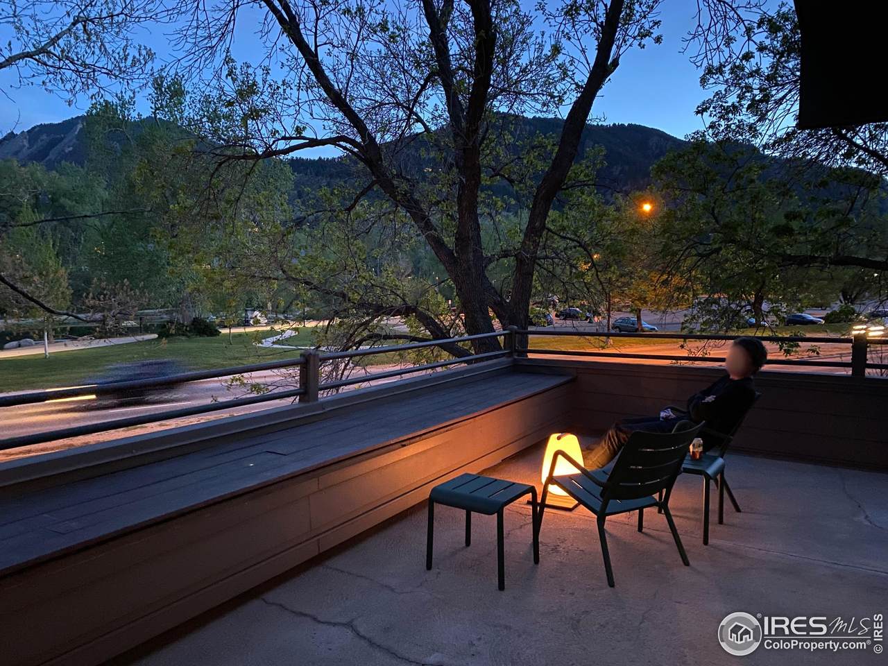 812 Walnut St - Photo 1