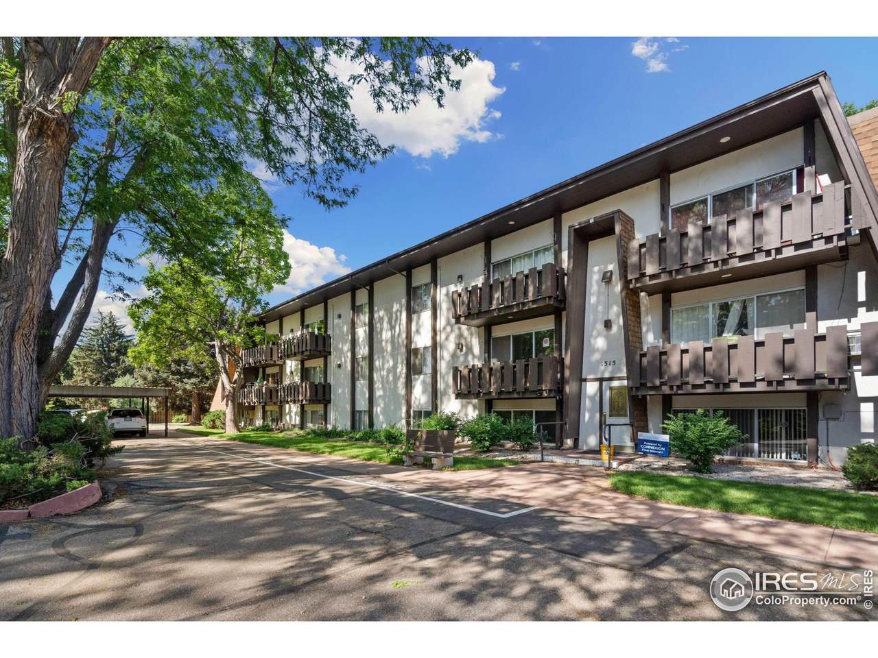 1315 Kirkwood Dr - Photo 1