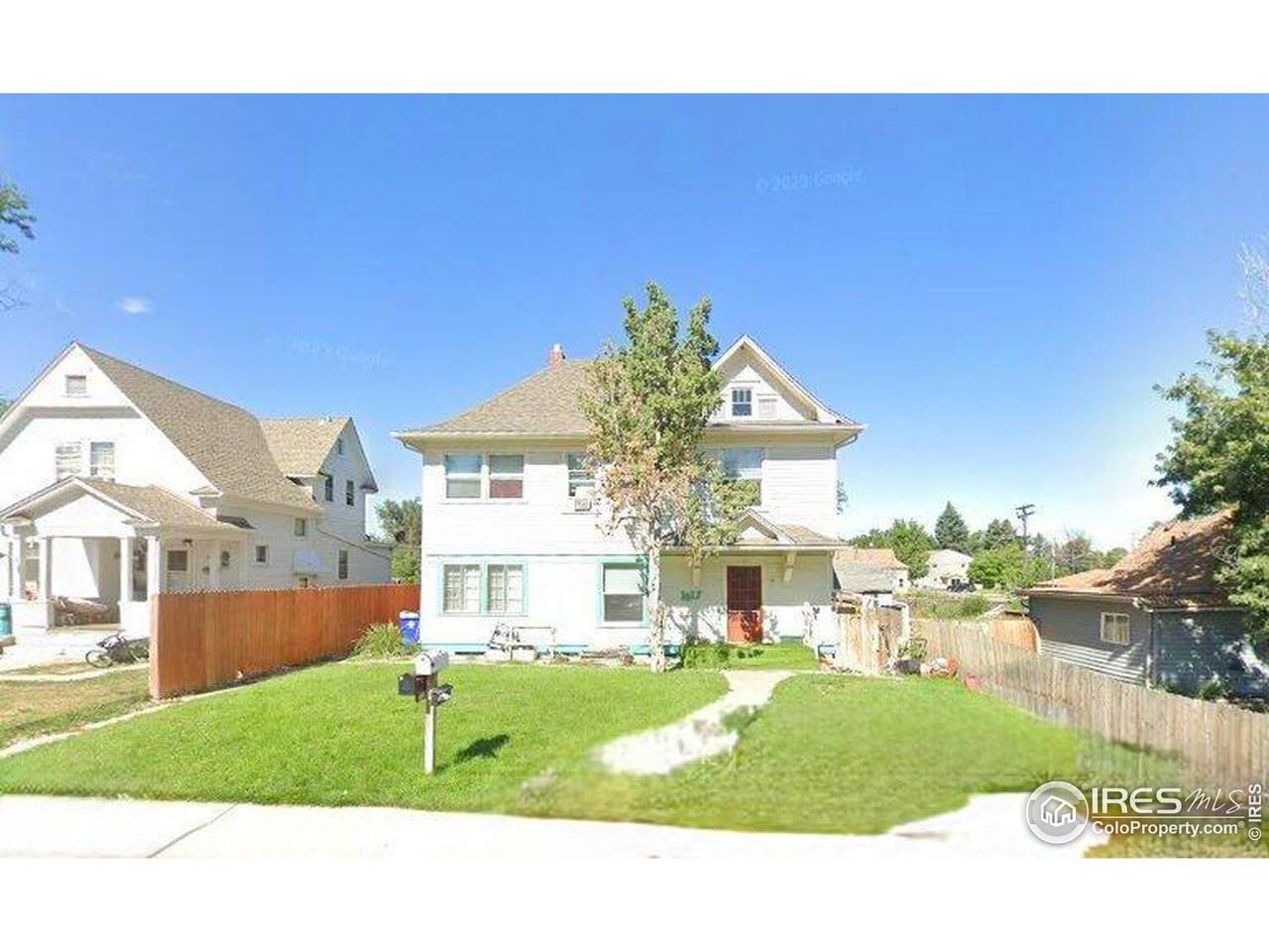 1017 19th Ave - Photo 1