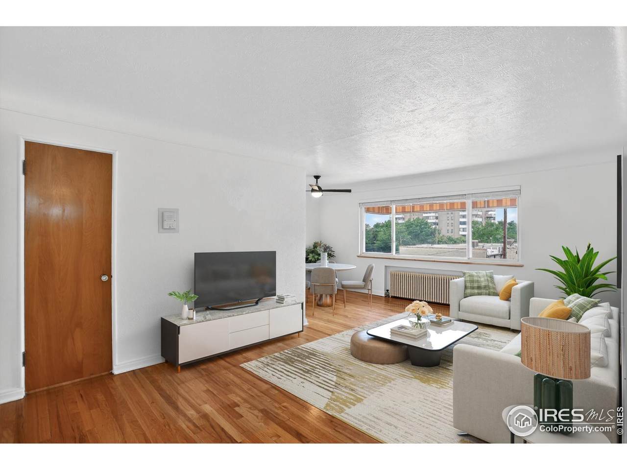 733 2nd Ave - Photo 1