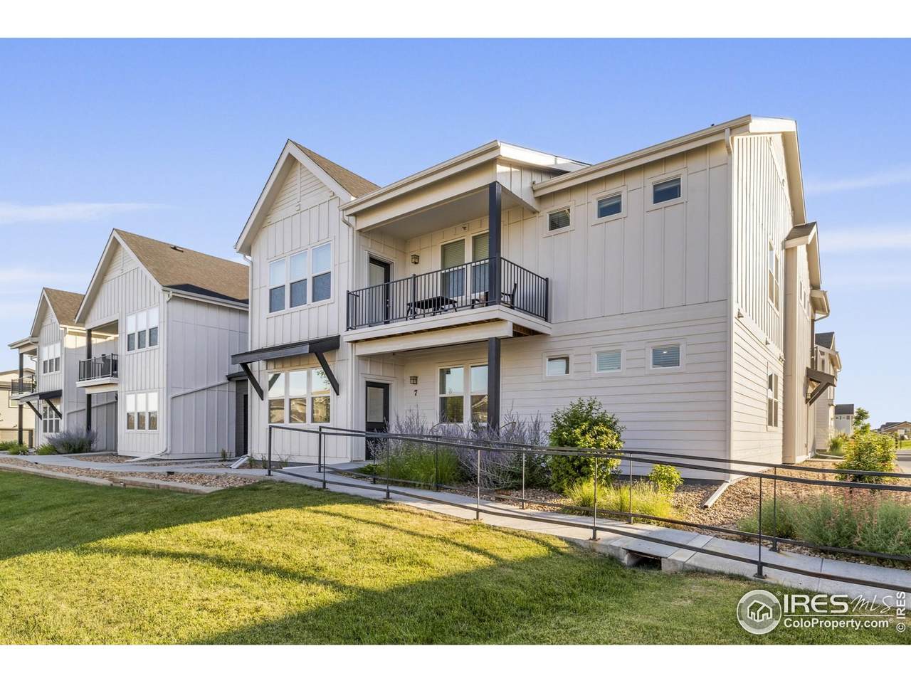 2102 Setting Sun Dr - Photo 1