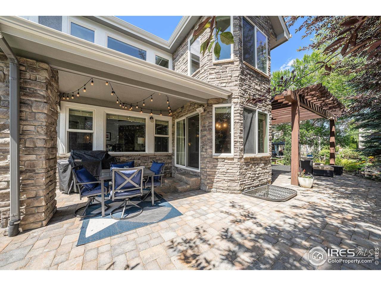 1766 Montgomery Cir - Photo 1