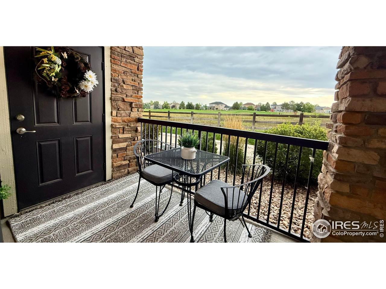 3155 Blue Sky Cir - Photo 1