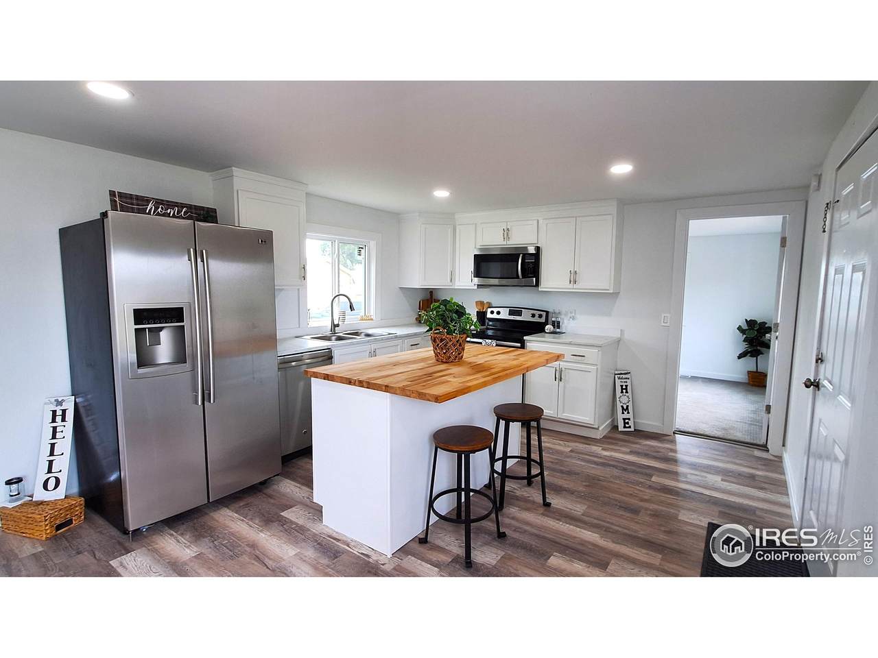 420 57th St - Photo 1