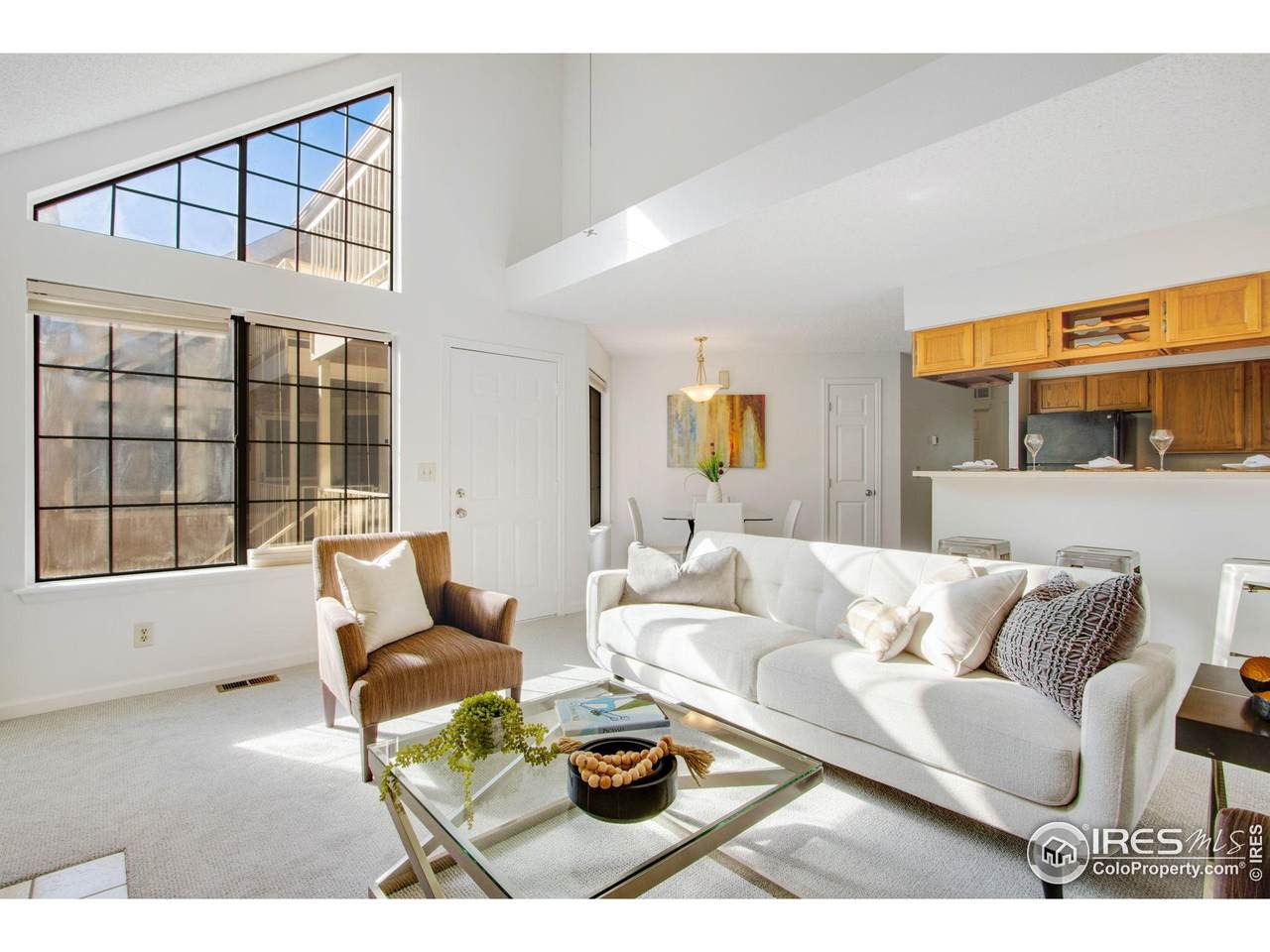 5932 Gunbarrel Ave - Photo 1