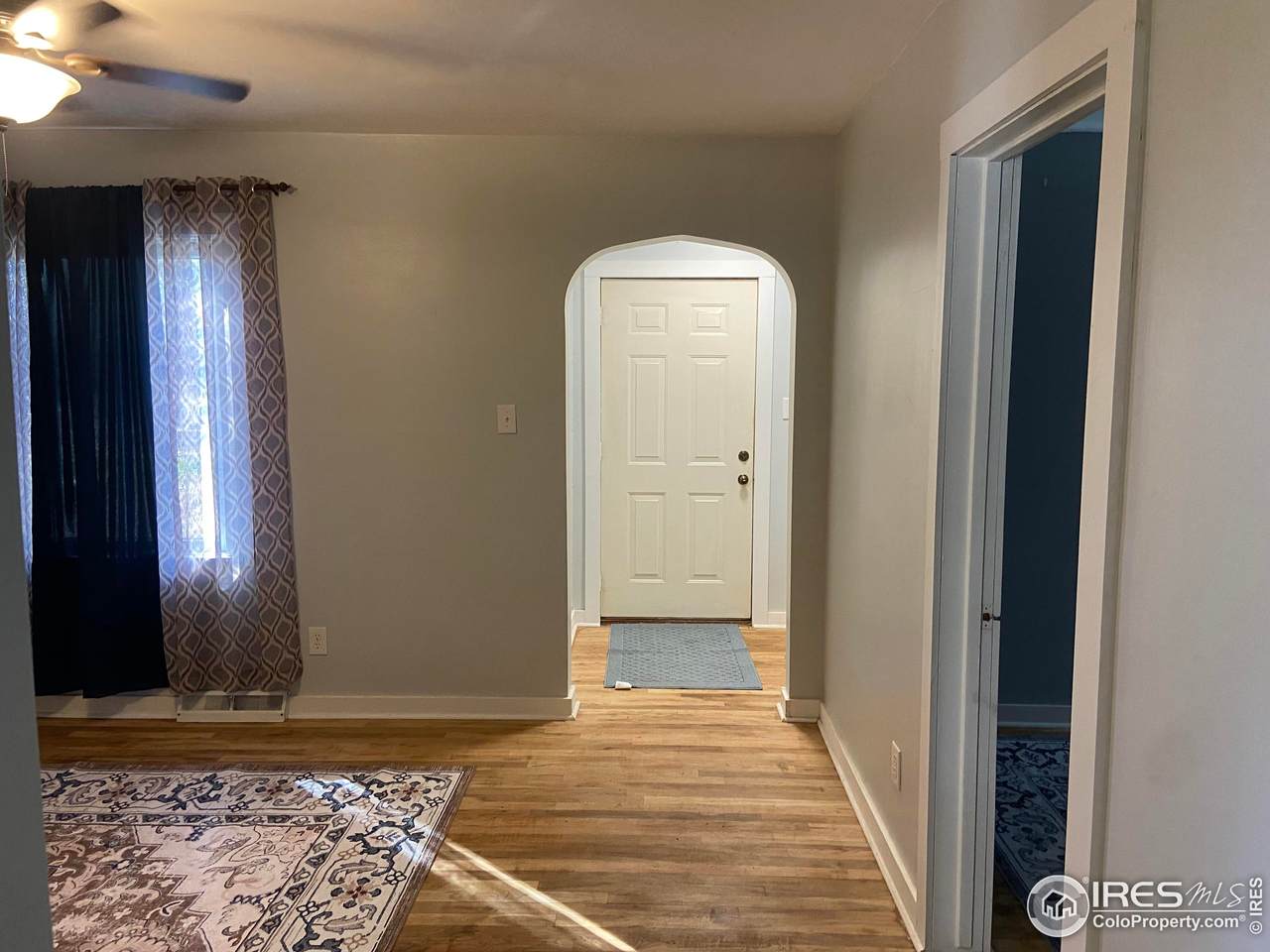 316 Curry St - Photo 1