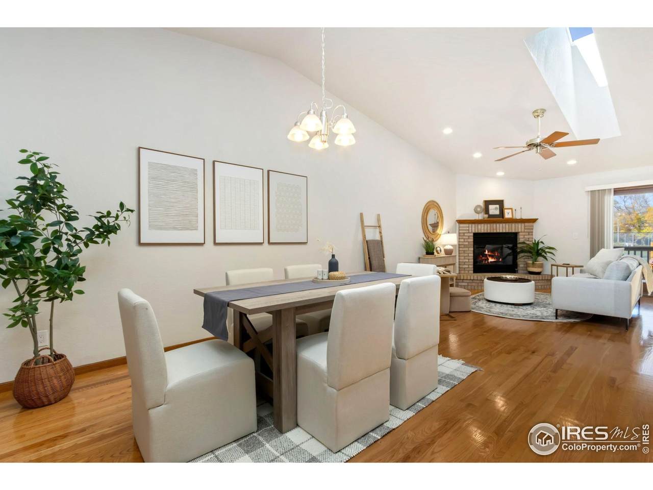 1531 Swallow Rd - Photo 1