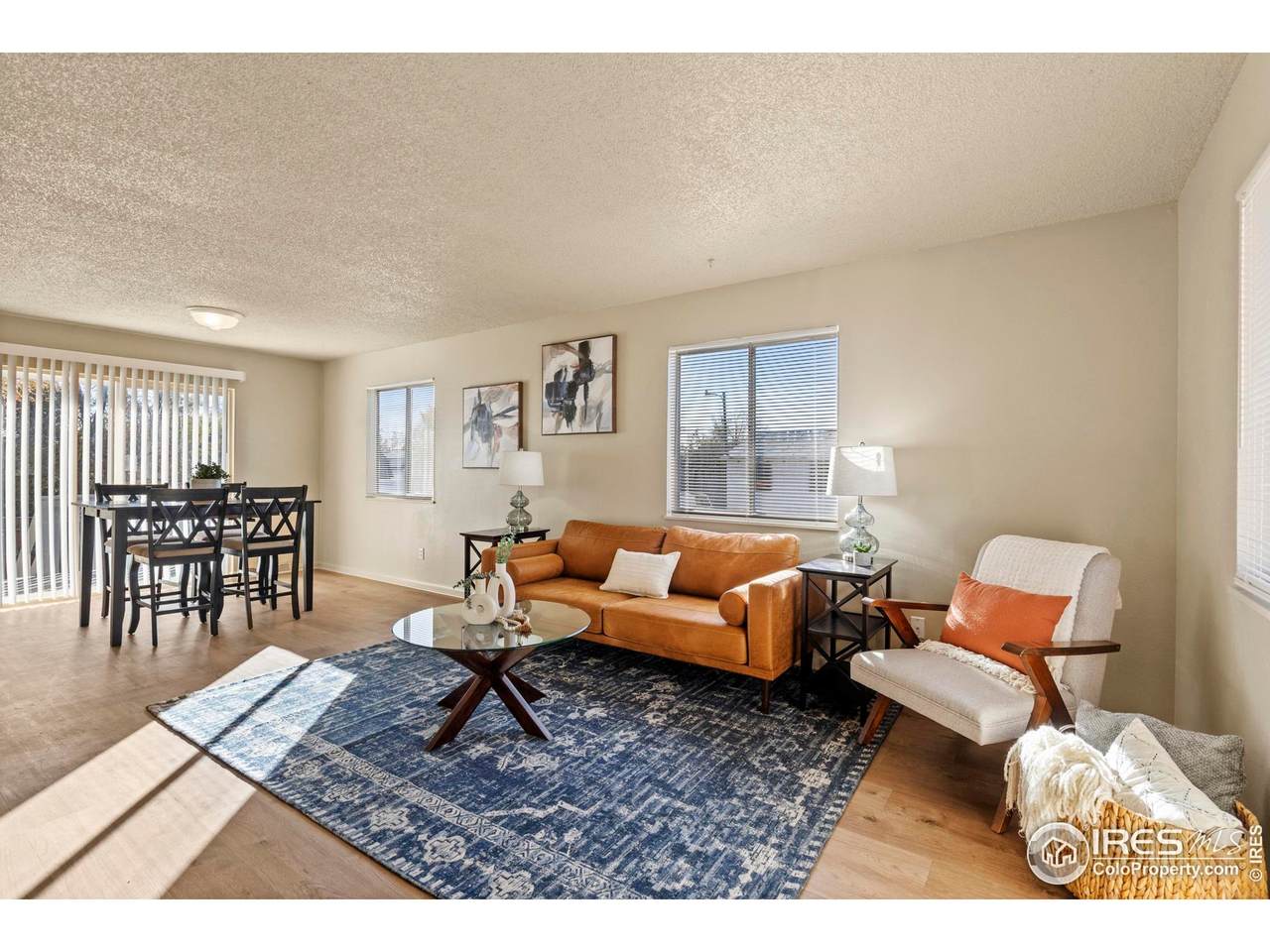 120 Union Ave - Photo 1