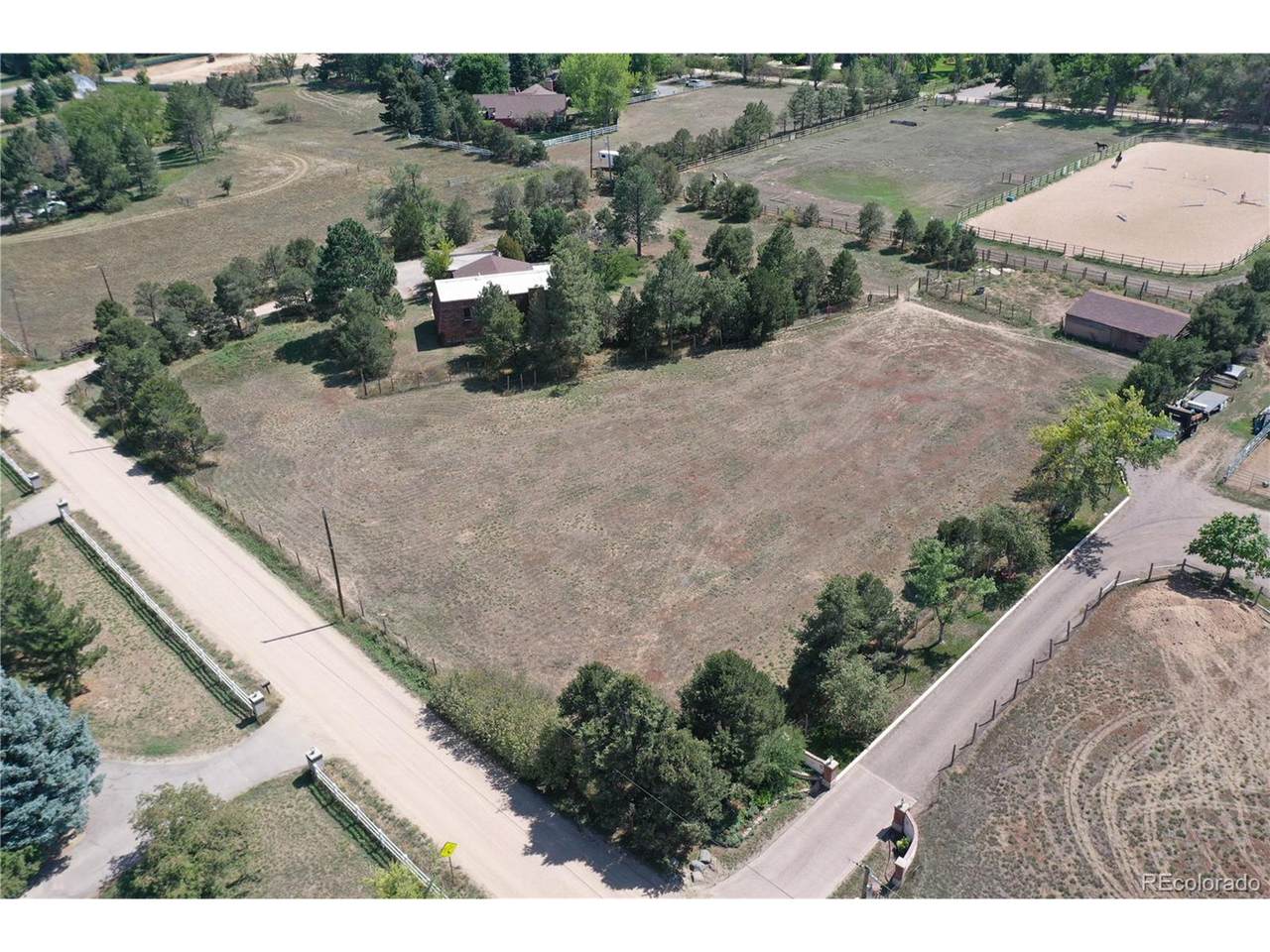 2504 Garden Ln - Photo 1