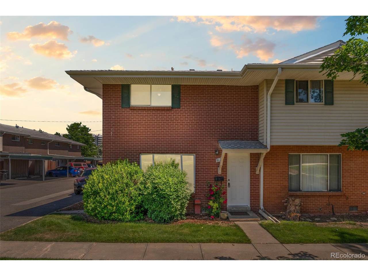 9128 Lehigh Ave - Photo 1