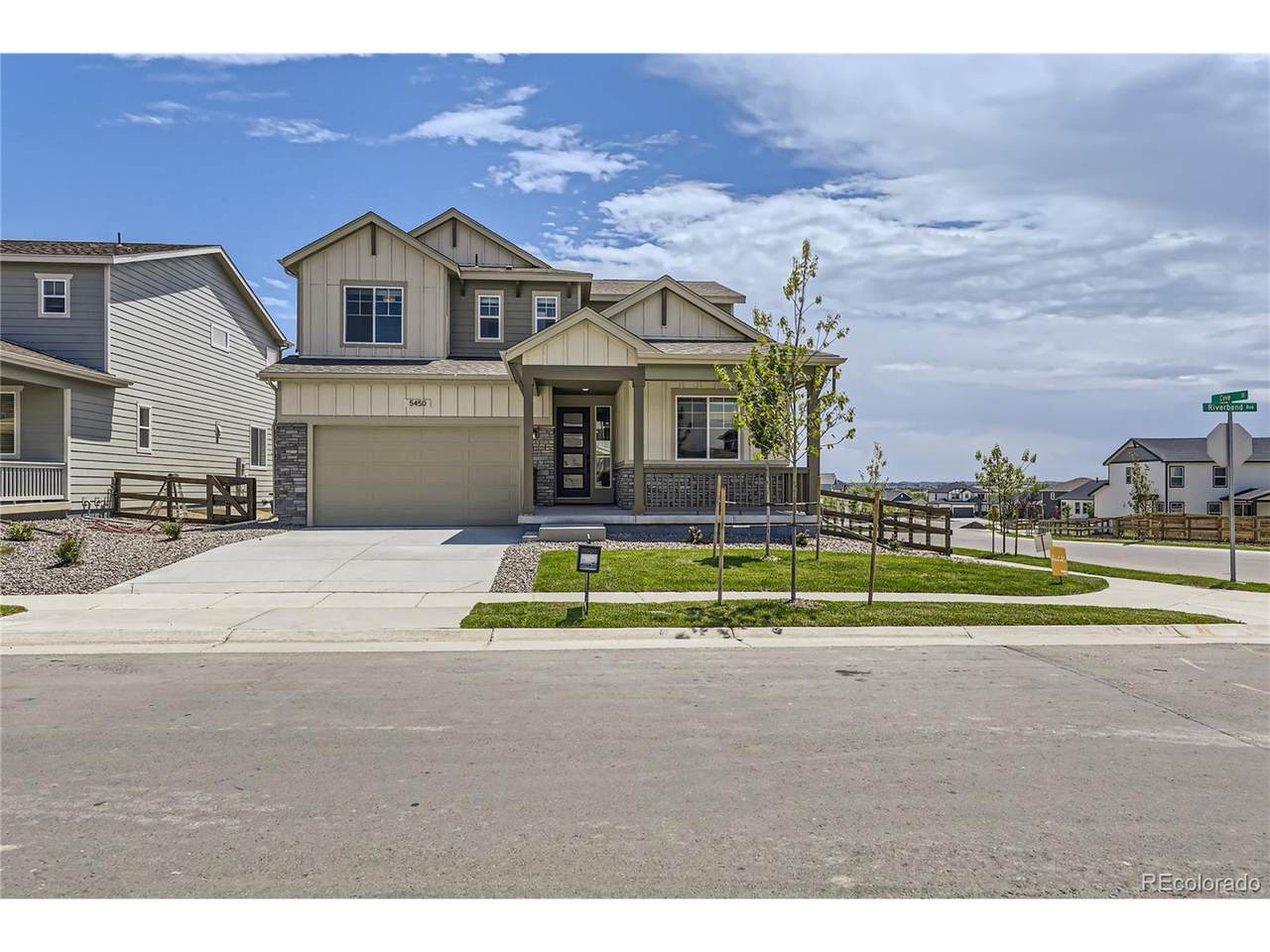 5663 Wayfarer Cir - Photo 1